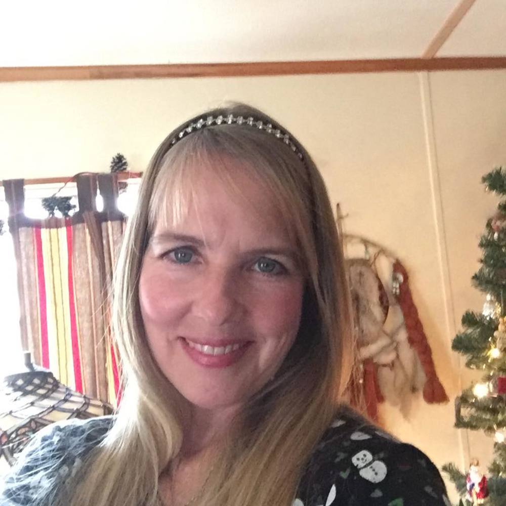 Meet your Posher, Monica
